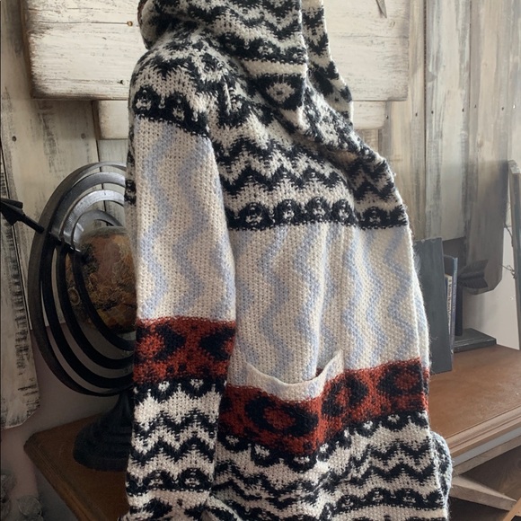 NWOT Abercrombie & Fitch Cozy Cardigan Small - Picture 2 of 5